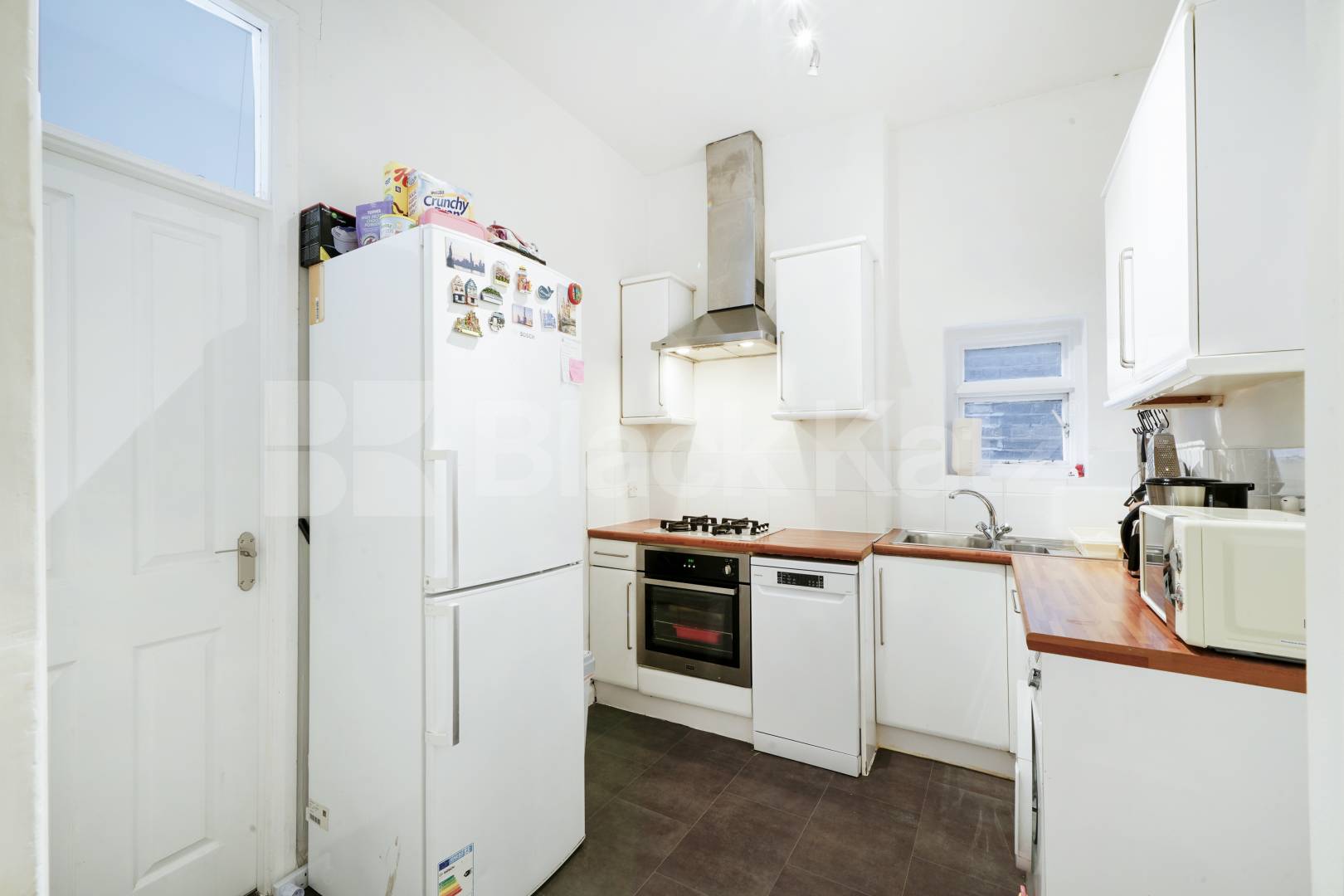 			2 Bedroom, 1 bath, 1 reception Flat			 Woodville Gardens , Ealing Broadway